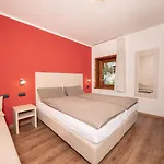 Belvedere Bondi & Teola - Abar Apartment *